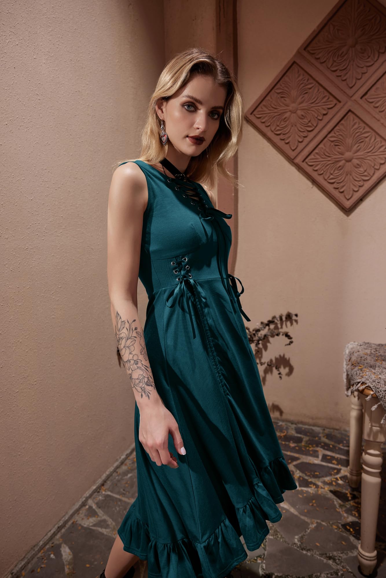 Scarlet Darkness Renaissance Faire Costume Women Lace Up