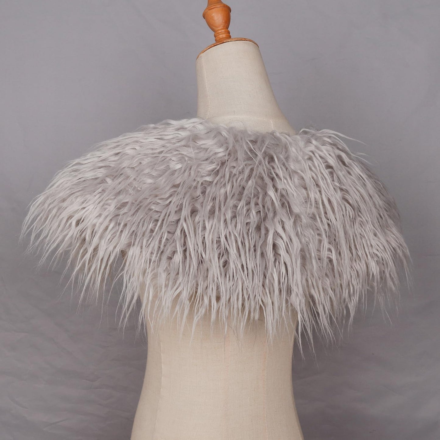 Viking Queen Faux Woolen Fur Collar Shoulder Wrap