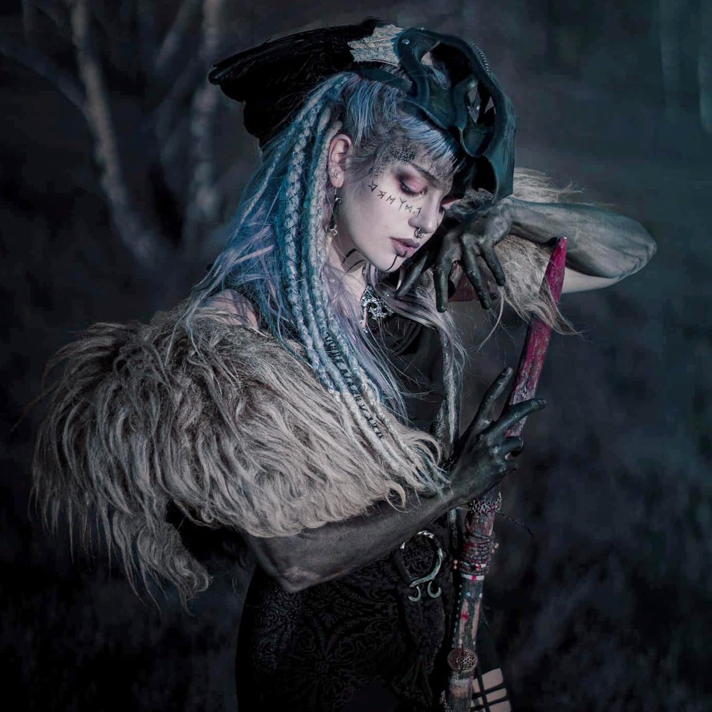 Viking Queen Faux Woolen Fur Collar Shoulder Wrap