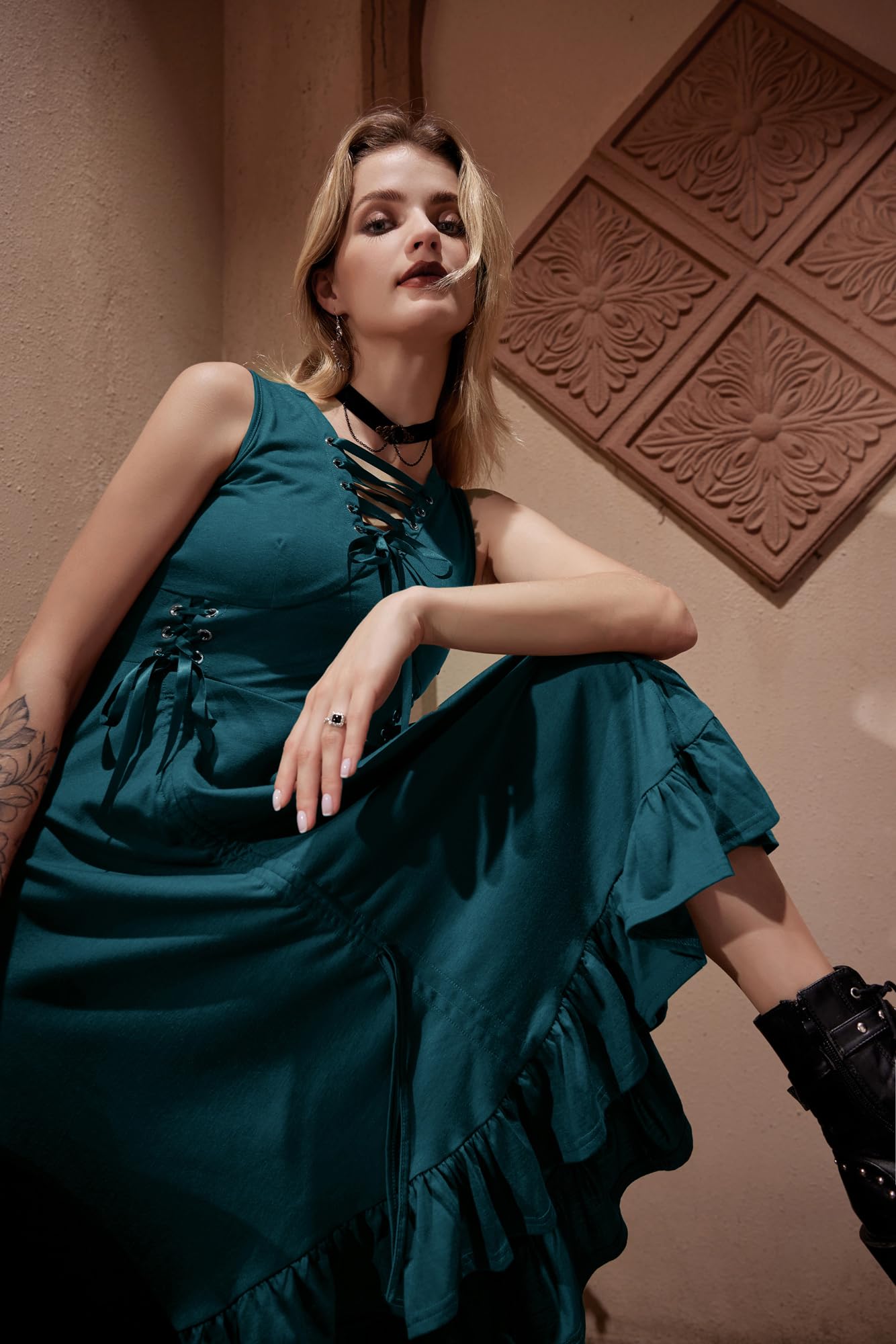 Scarlet Darkness Renaissance Faire Costume Women Lace Up