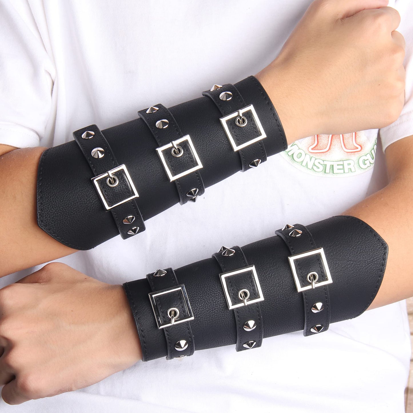 GelConnie Leather Gauntlet Wristband Armor Bracers