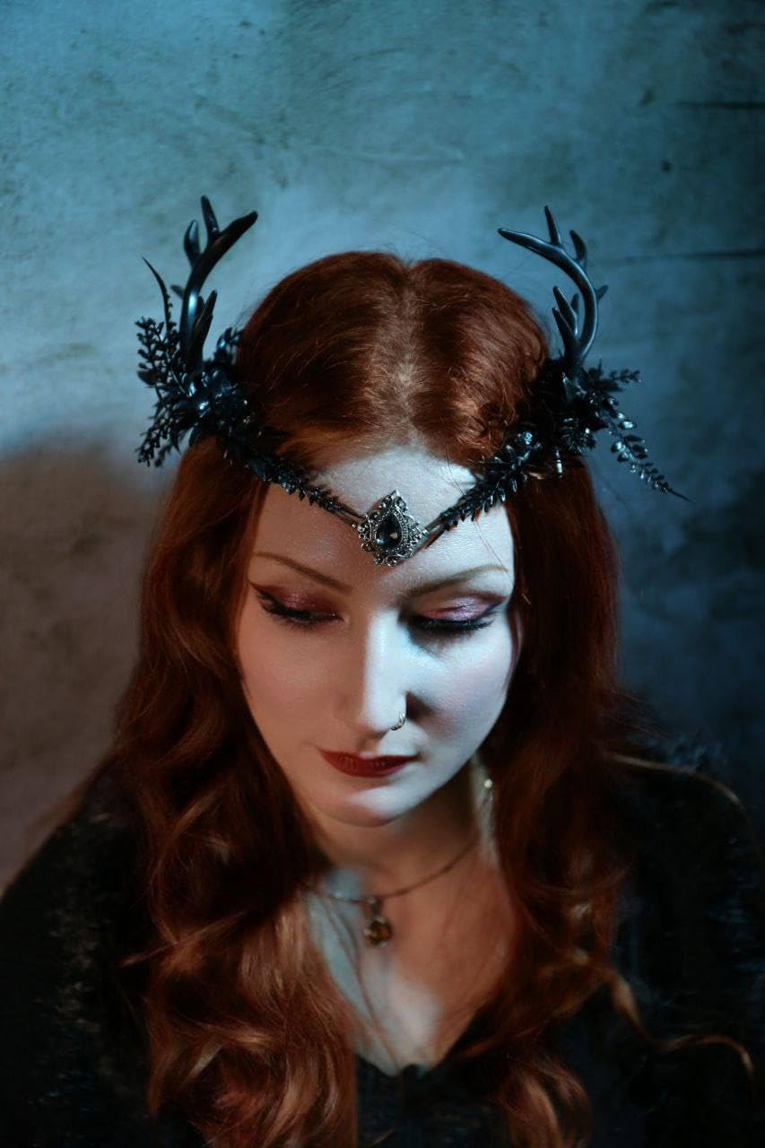 MOSTORY Handmade Gothic Elven Crown with Deer Horns Black Fairy Flower Headpiece Medieval Antler Hair Wreath Elf Cosplay Headband for Women Girls Wedding Bridal Renaissance Fair Halloween