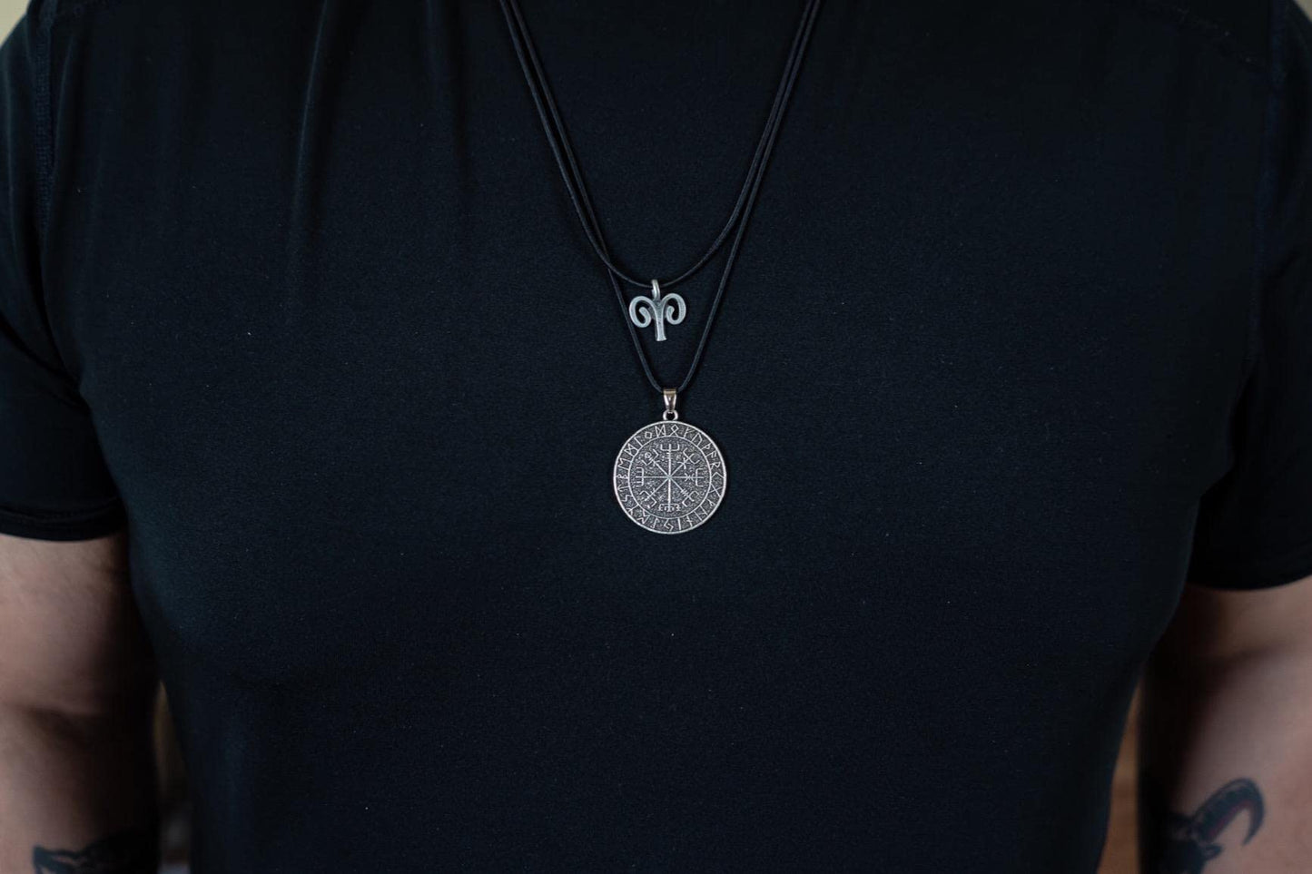 LANGHONG 1PCS Norse Viking Necklace For Men Compass Vegvisir Necklace Original Talisman Jewelry Antique Silver