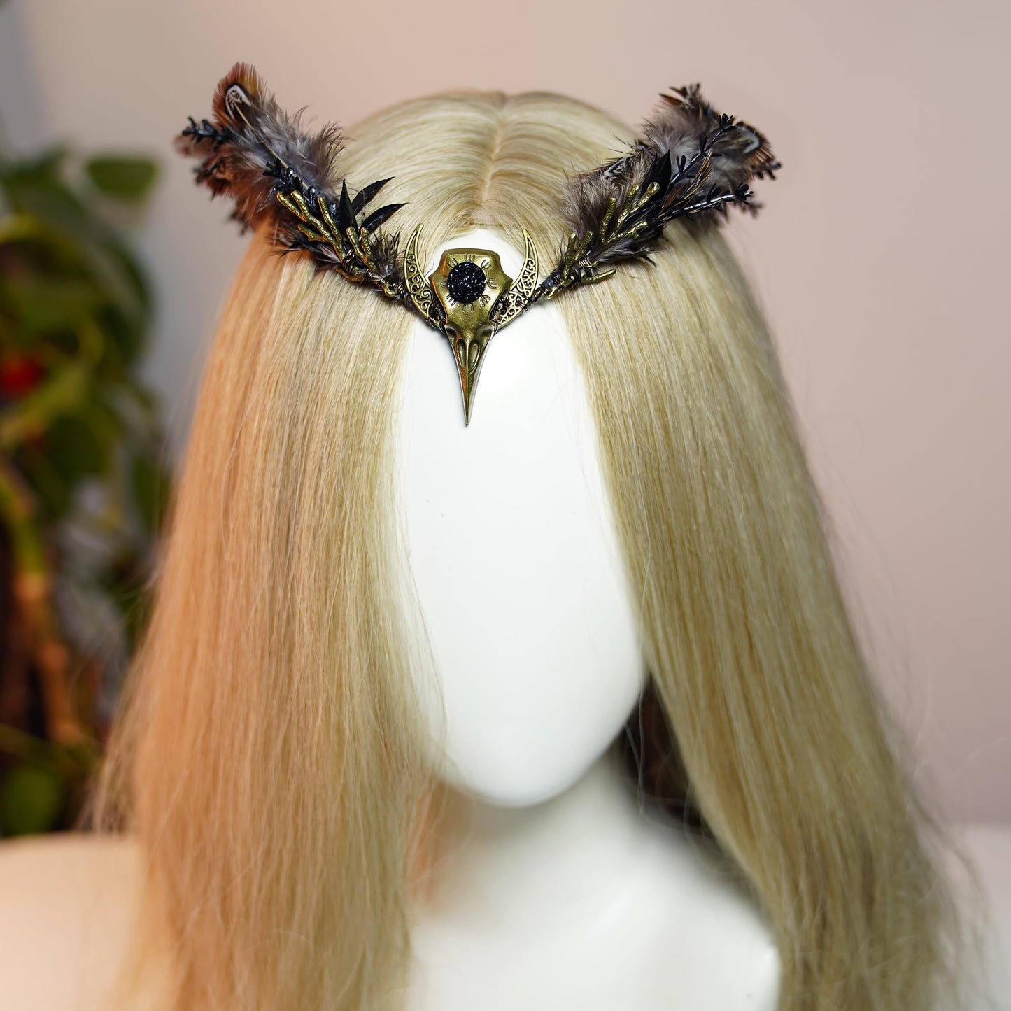 MOSTORY Handmade Brown Feather Crown - Gothic Flower Headpiece Elf Moon Cirlet with Crow Skull Dark Woodland Tiara for Women Girls Witch Renaissance Halloween Cosplay Goth Wedding